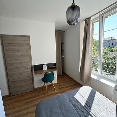 Studio Avec Wc Et Sdb Prives Dans Grande Maison A Cote Du Campus Artem - Thermal Et Parc Des Expos Vandoeuvre-lès-Nancy Exterior foto